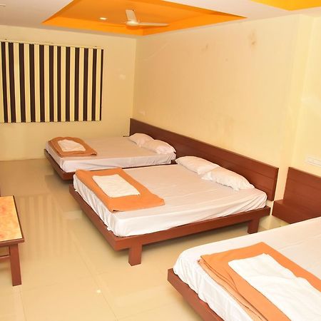 Bright Palace Restaurant And Residency Hotel Shimoga Exterior photo