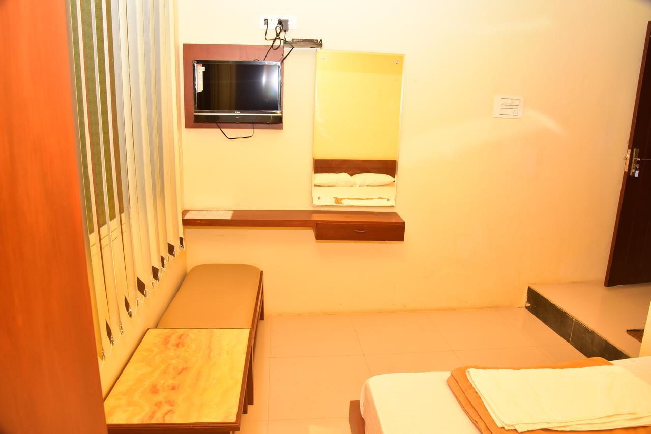 Bright Palace Restaurant And Residency Hotel Shimoga Exterior photo
