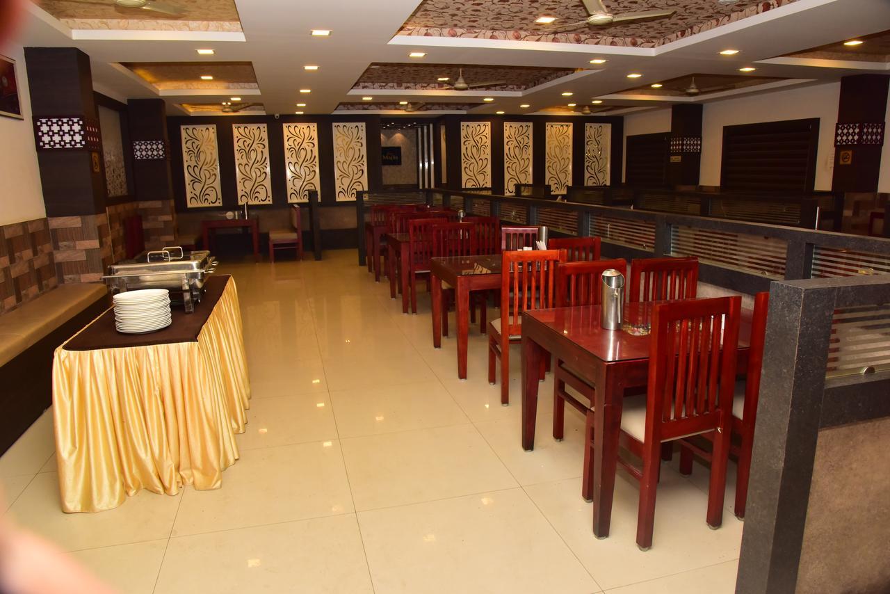 Bright Palace Restaurant And Residency Hotel Shimoga Exterior photo